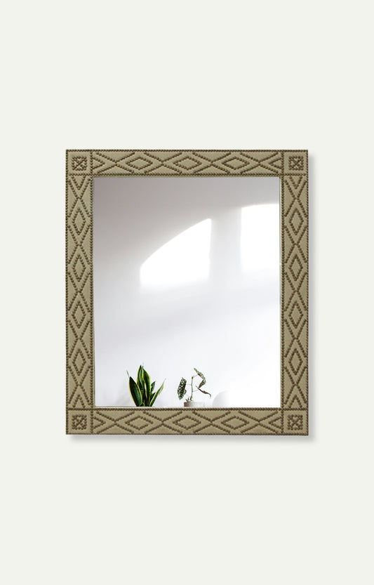 Falrvic Mirror buttoned