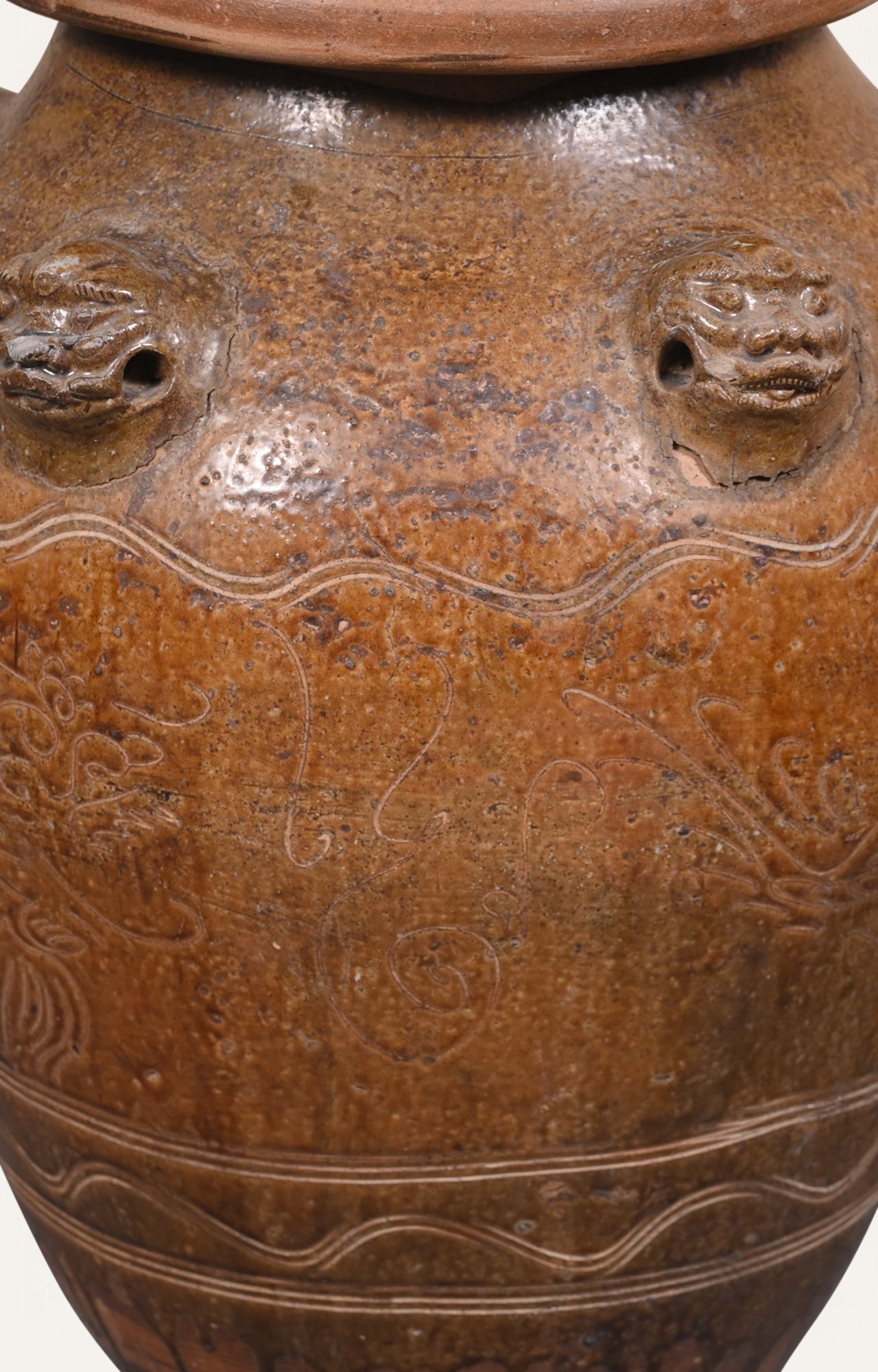 Ming Chinese Antique Ceramic Pot