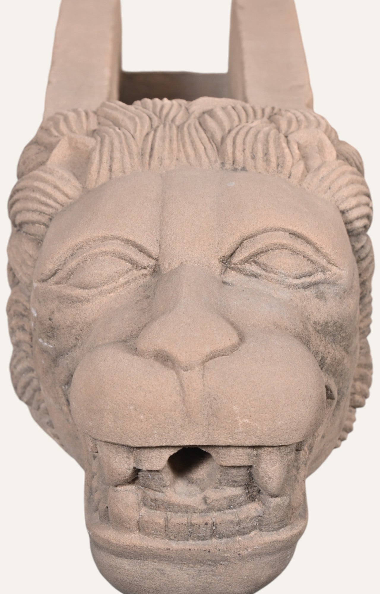 Lion Fountain End Sculpture