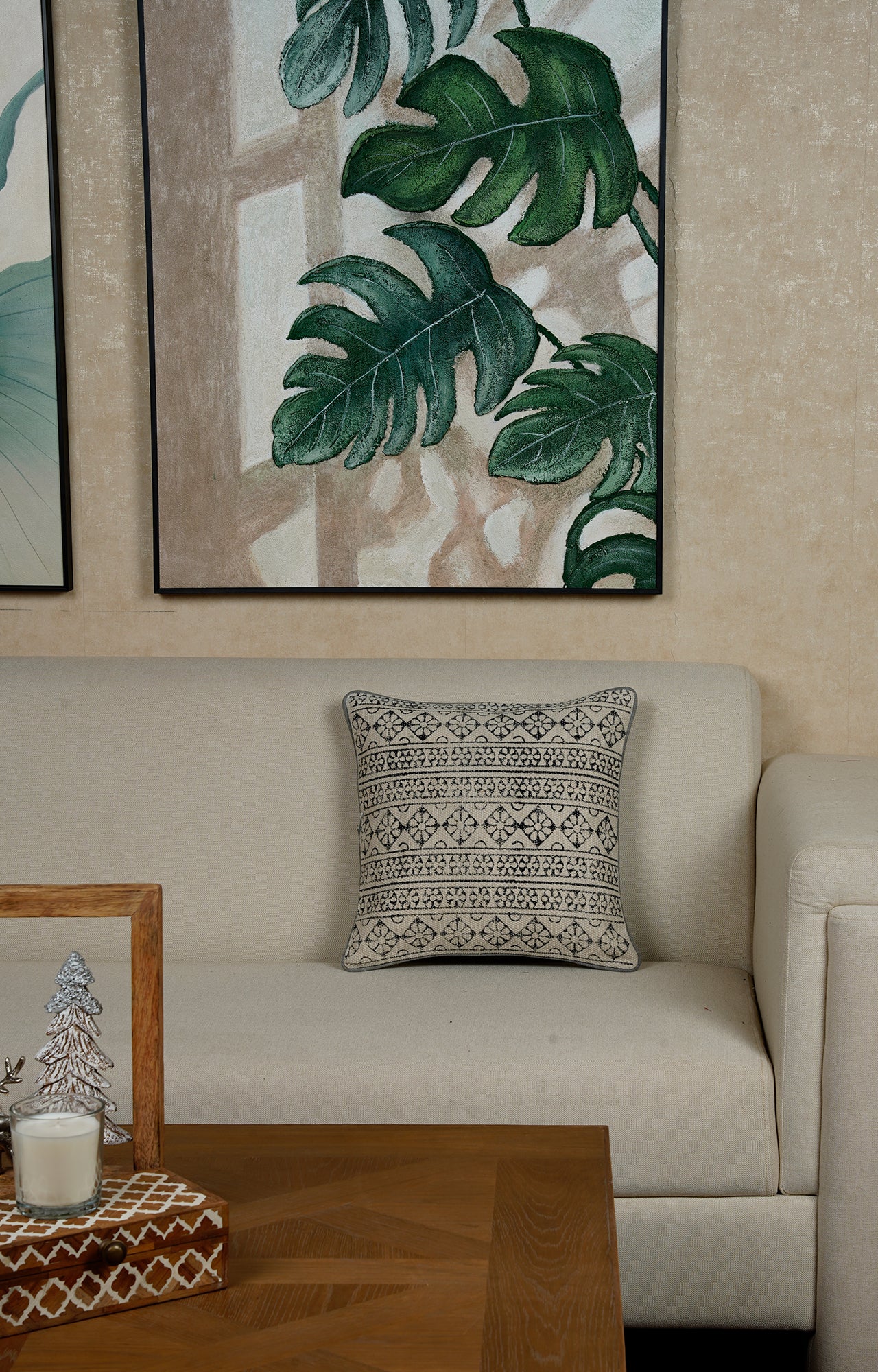 Indian Black ad White Printed Cushion