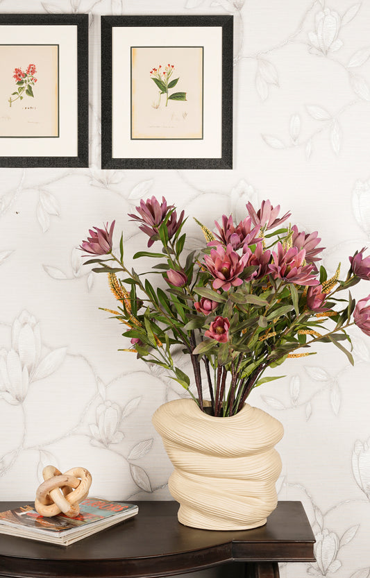 Swirl Texture Resin Planter – Ivory